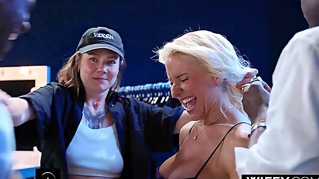 Blonde Milf Hotwife Frenchy gets Crempied in Epic Dp Gangbang