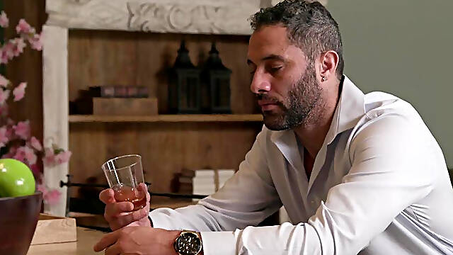 Sexy Latina Wife Slut Could not Stop Sucking It (reyna Belle)