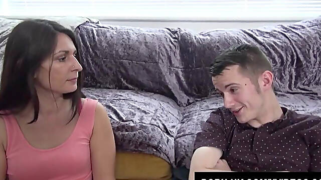 Porn Uk - Cougar Sophie Garcia Sucks Dick Before A Good Pounding