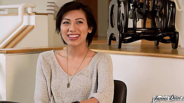 Aubrey Luna enjoys while being fingered by her boyfriend