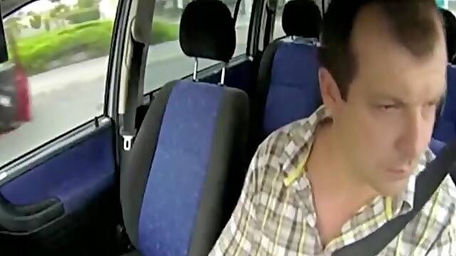 Dude fucked this bitch in a car and secretly filmed her