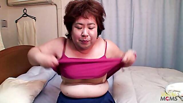 Winsome Cute Teen - foursome porn - Shagging Moms