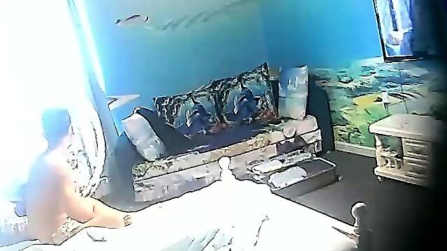 Horny fat arab housewife fingered on amateur hidden cam