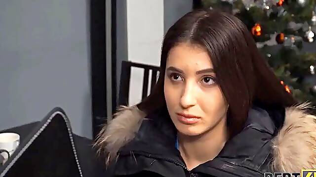 Debt4k. monica raw hat unerwarteten sex mit dem hartnäckigen schuldeneintreiber