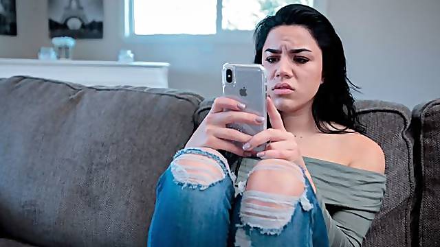 Sis Loves Me On Valentines Day