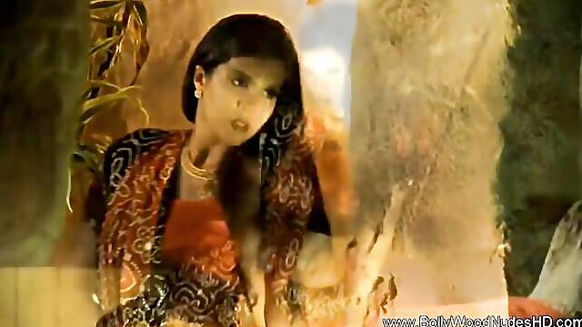 Bollywood Nudes HD - indian dirt