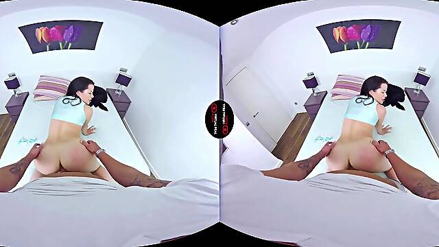 Cassie Fire & SpanishStarX in Daddy Issues - VirtualRealPorn