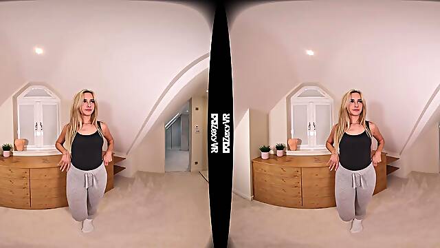 Sweatpants featuring Liv - ZexyVR