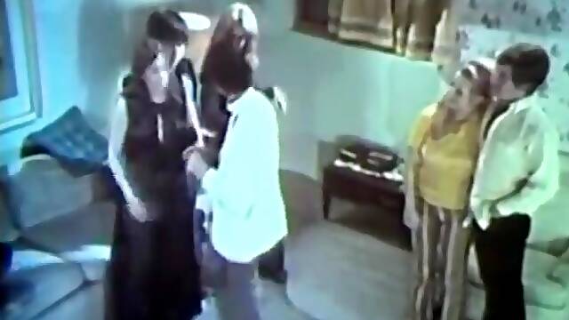 FAMILY JEWELS (1970)