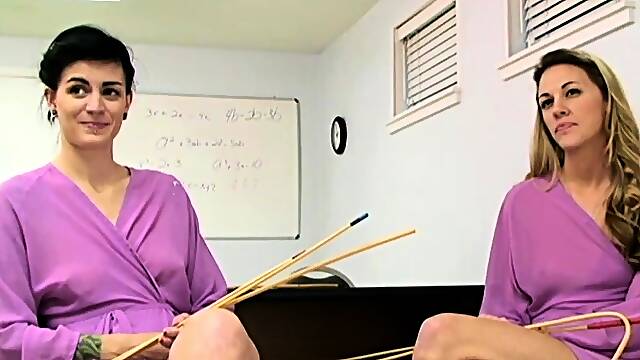 Amateur blonde ass fucked