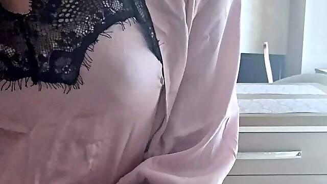 Brunette Couch Webcam Solo Fun Masturbating