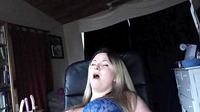 MILF Blonde fucked by Big Cock on her Big Tit