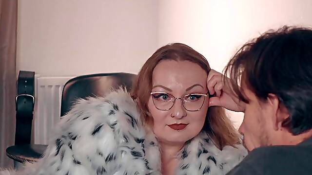 Defeated Chess Player Wrecked by Fierce MILF in Furs and Spandex: Lusty Curve Queen Se