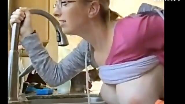 Sexy norwegian mom