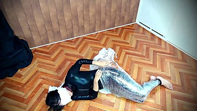 Mom female agent escapes rap bondage