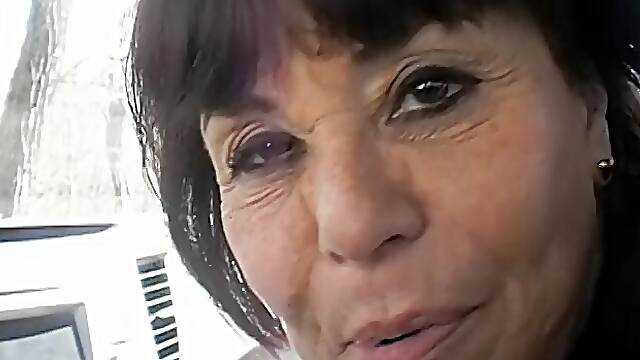 Sucking Off A Guy I Met In The Bagel Shop