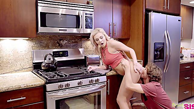 Hot sex in the kitchen makes mommy happy and thirsty