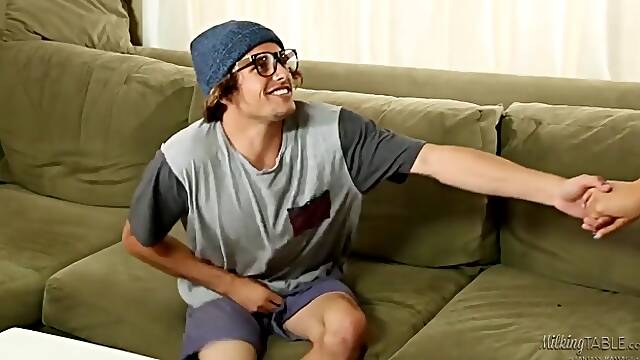 Geeky Gamer On The Massage Table Blowed By Perky Tits Leggy August Ames