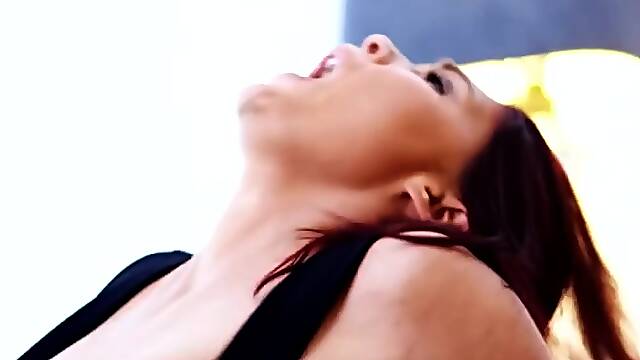 Big Tits Cam Fuck Emma Leigh