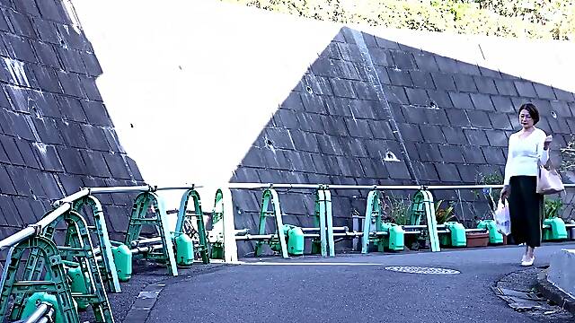 A Married Woman Left In A Restraint Chair For 2 Hours... The Story Of How She Grew Up Into A Dripping-drip, Cum-cumming Pervert. Maki Tomoda