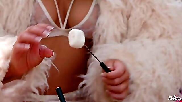 Jade Baker likes like a fairy tale character who was designed only for body pleasures
