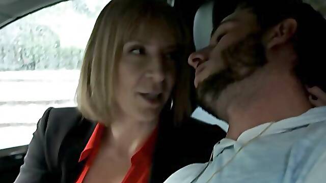 Busty mature mom gets her pussy pounded by yound dick