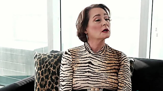 Renee Kane: Getting to know our new 60Plus MILF