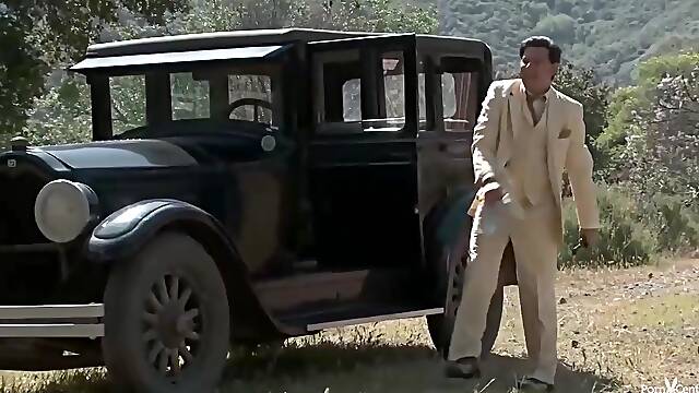 Bonny and Clide are fucking in the nature in the middle of a nice day