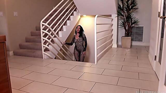 Dredd Up Your Ass 2 With Kissa Sins