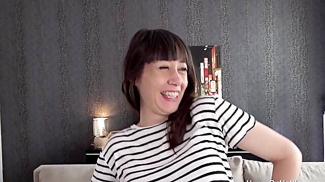 Holly Hole Anal Milf To Be