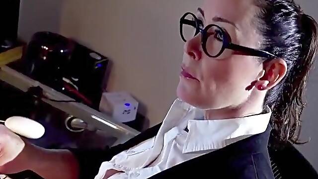 Ww Interrogation - Christina Carter