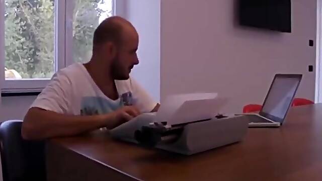 Rap Burglars Break In Clockwork Red اغتصاب جامد