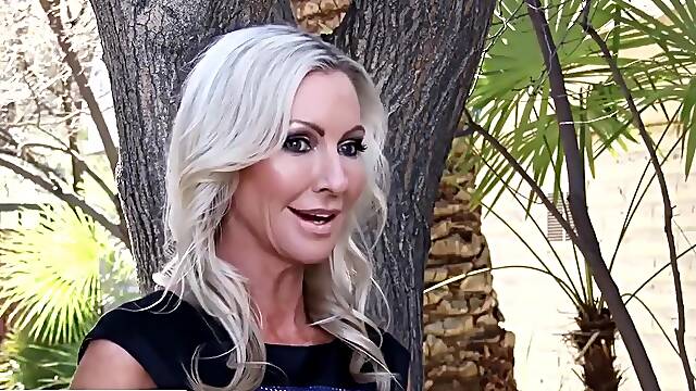 Emma Starr Hot Milf Sex