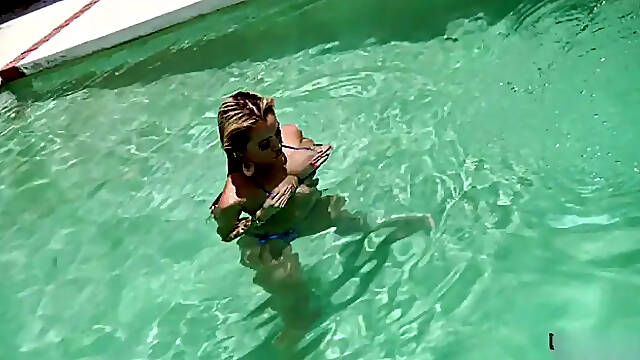 3rd Degree: Filming Underwater with Lelani