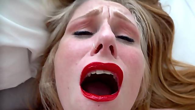 Alexxa Starr moans while getting cock in POV-style video