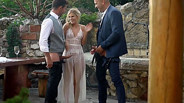 Thomas Stone and David Perry double penetrating Candee Licious