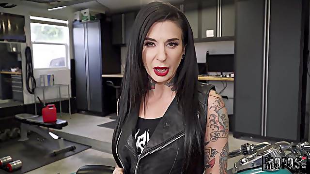 Satisfying insatiable biker MILF Joanna Angel