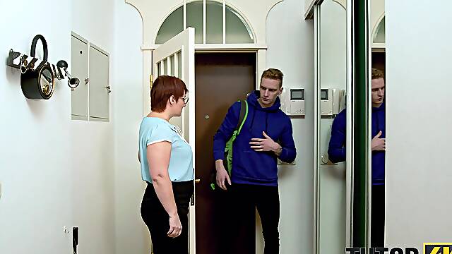 Chubby redhead Naddin Keddo gives a blowjob and gets fucked hard