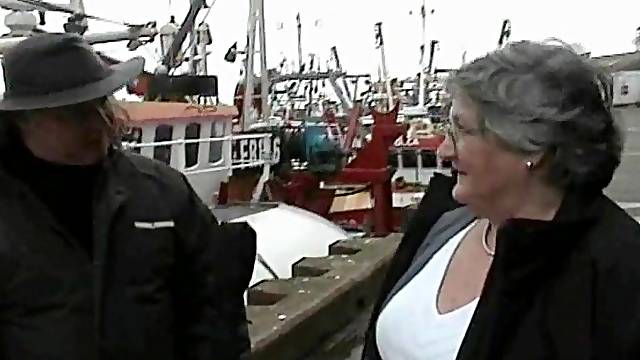 Creaming the saggy tits of the aged sugar he dicked passionately