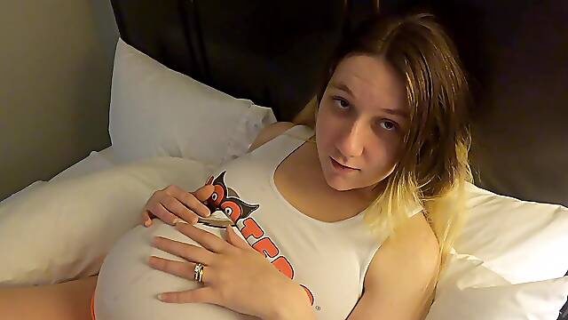 I creampied my 9 months preggy wife after this babe said me that that babe gave a stud at Hooters a BJ in the Dudess washroom