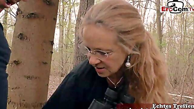 Aged german housewife wbig natural bazookas outdoor pick up