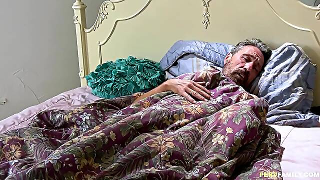 Stepdad wakes up to bang a lalin girl stepdaughter