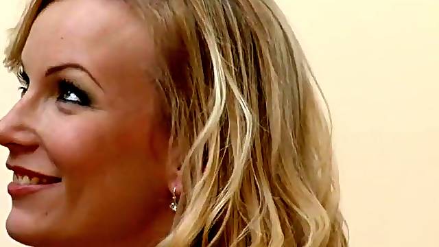 Vixenx - Foxy golden-haired hires boy stripper and screws him - movie scene 1