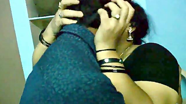 South indian red-hot hump