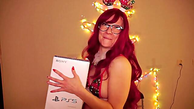 Has been growing pussy hair for a whole year, for this her fresh Years bounty is orgy WITH SANTA C