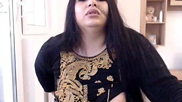 Beautiful woman with great tits 