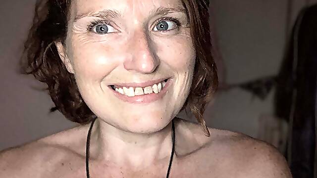 Power pissing in the skiing position, getting naked, chatting and being Little Miss ADHD with it