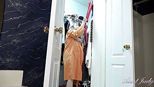 Auntjudys - Fucking Your Mature Step-aunt Grace in the Bathtub (pov)