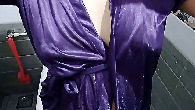 Recorded hidden cam horny stepsister masturbate in morning Bath