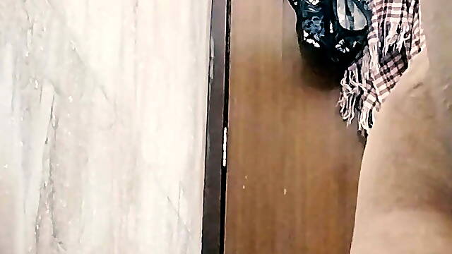 Punjabi ladki ko nind ki goli dekr choda clear gandi wali hindi audio